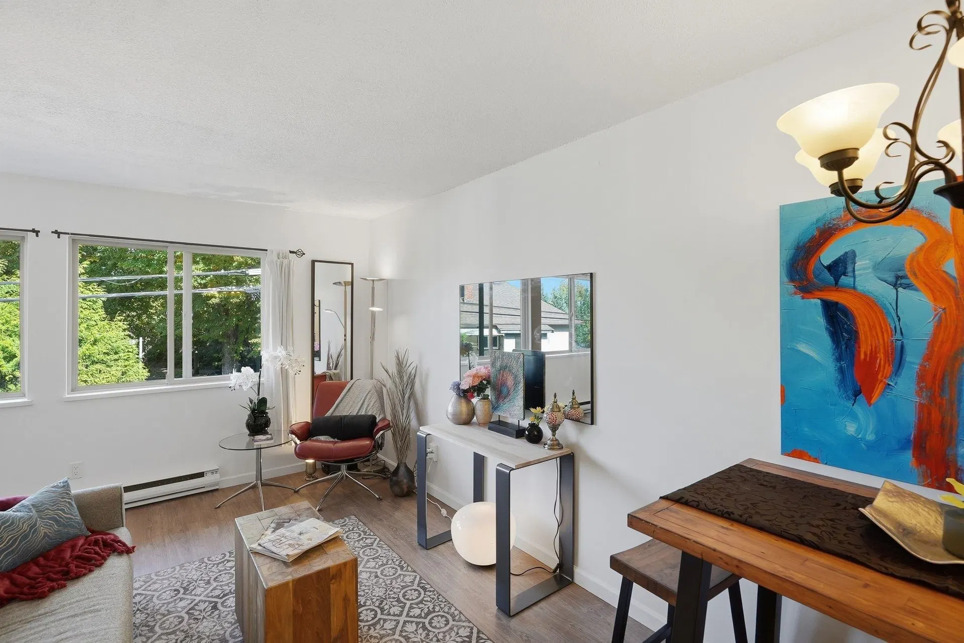 Photo 3 of 22 at #104 – 3465 Glen Drive