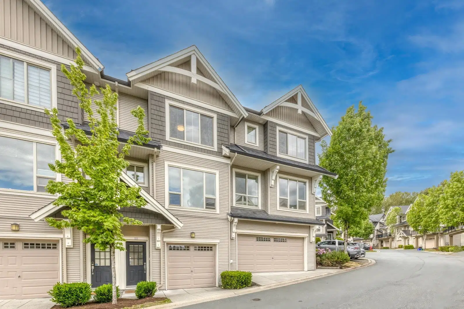 #198 – 3105 Dayanee Springs Boulevard