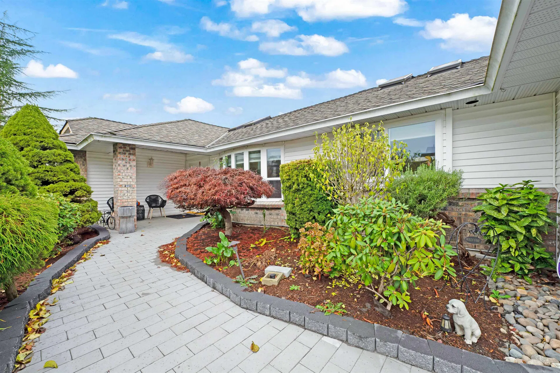 Photo 2 of 32 at 15435 Killarney Place