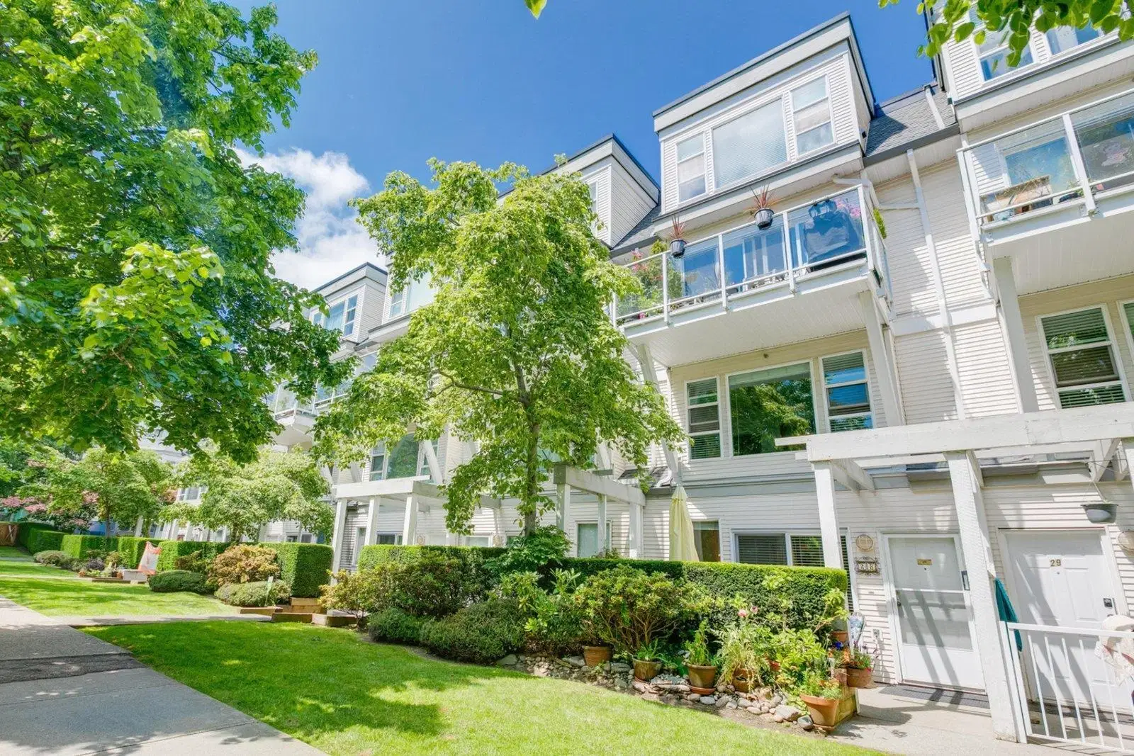 #26 – 2723 Kent North Avenue