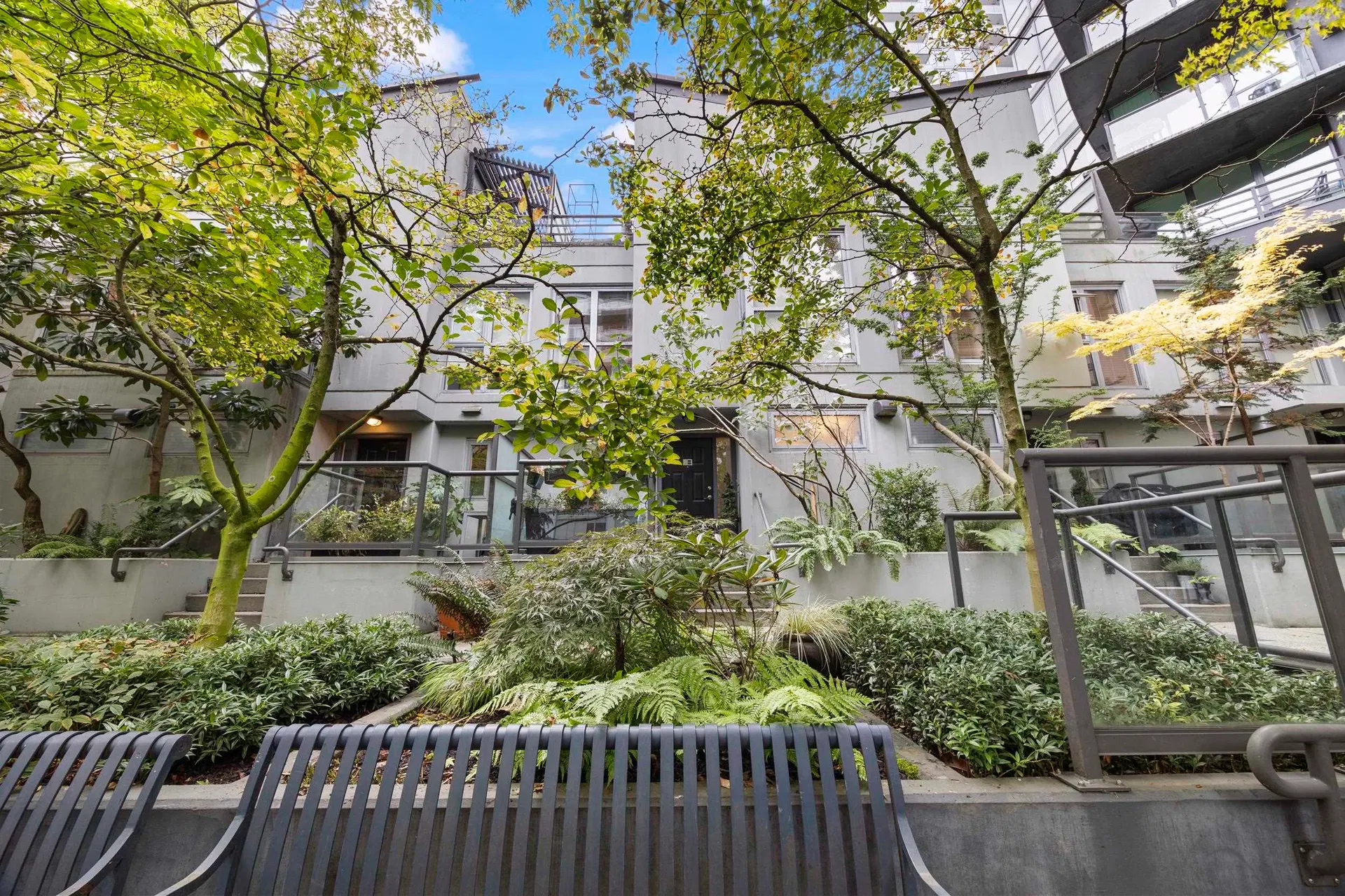 Photo 3 of 39 at #203 – 501 Pacific Street