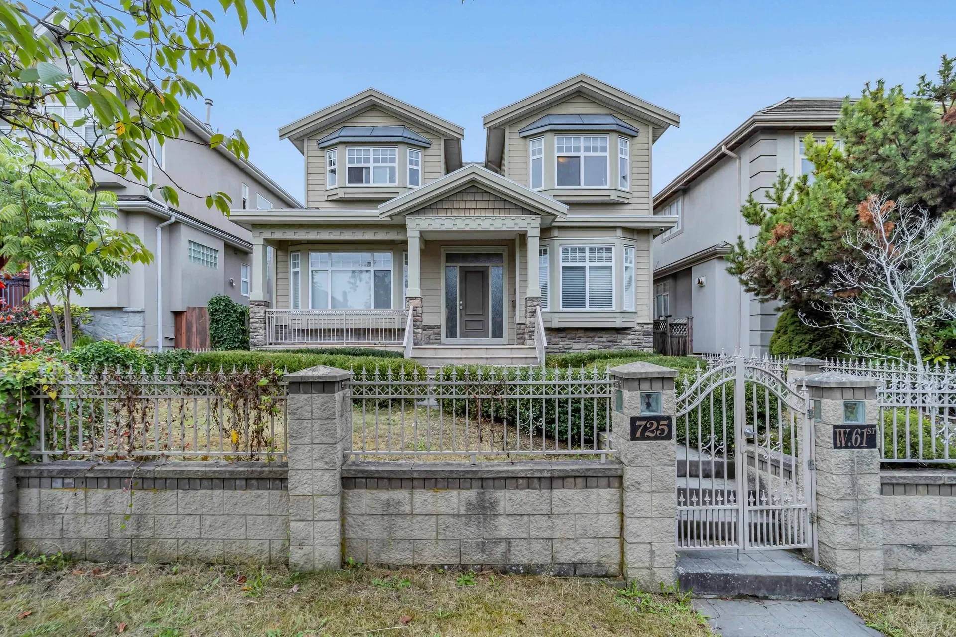 Photo 1 of 12 at 725 W 61st Avenue