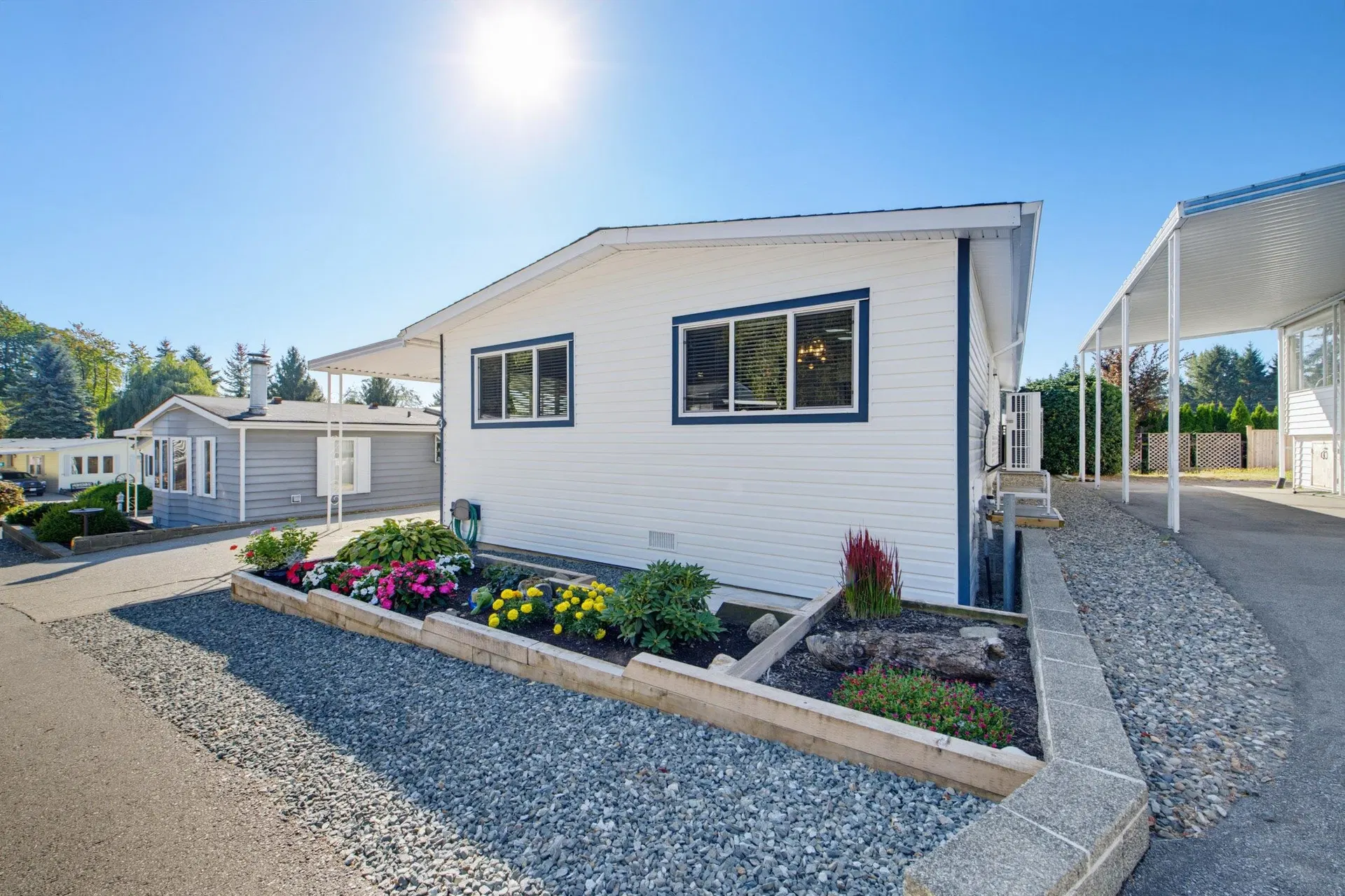 Photo 3 of 40 at #3 – 27111 0 Avenue