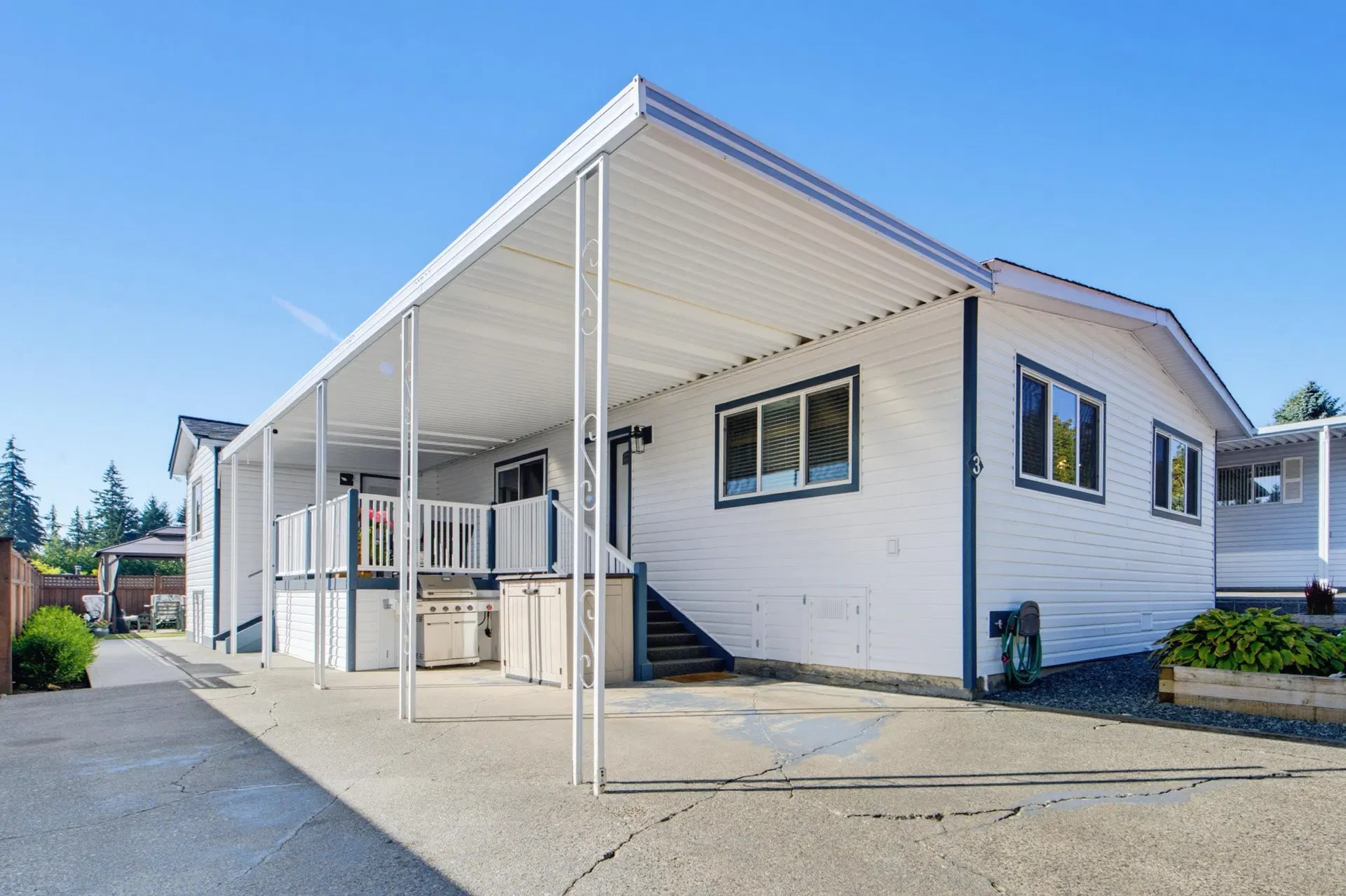 Photo 4 of 40 at #3 – 27111 0 Avenue