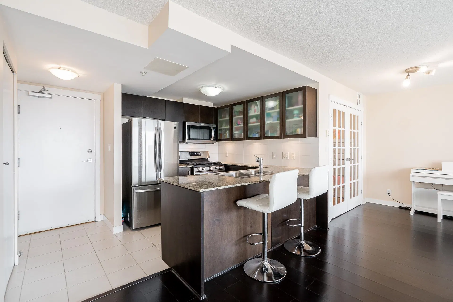 Photo 4 of 25 at #1602 – 7555 Alderbridge Way