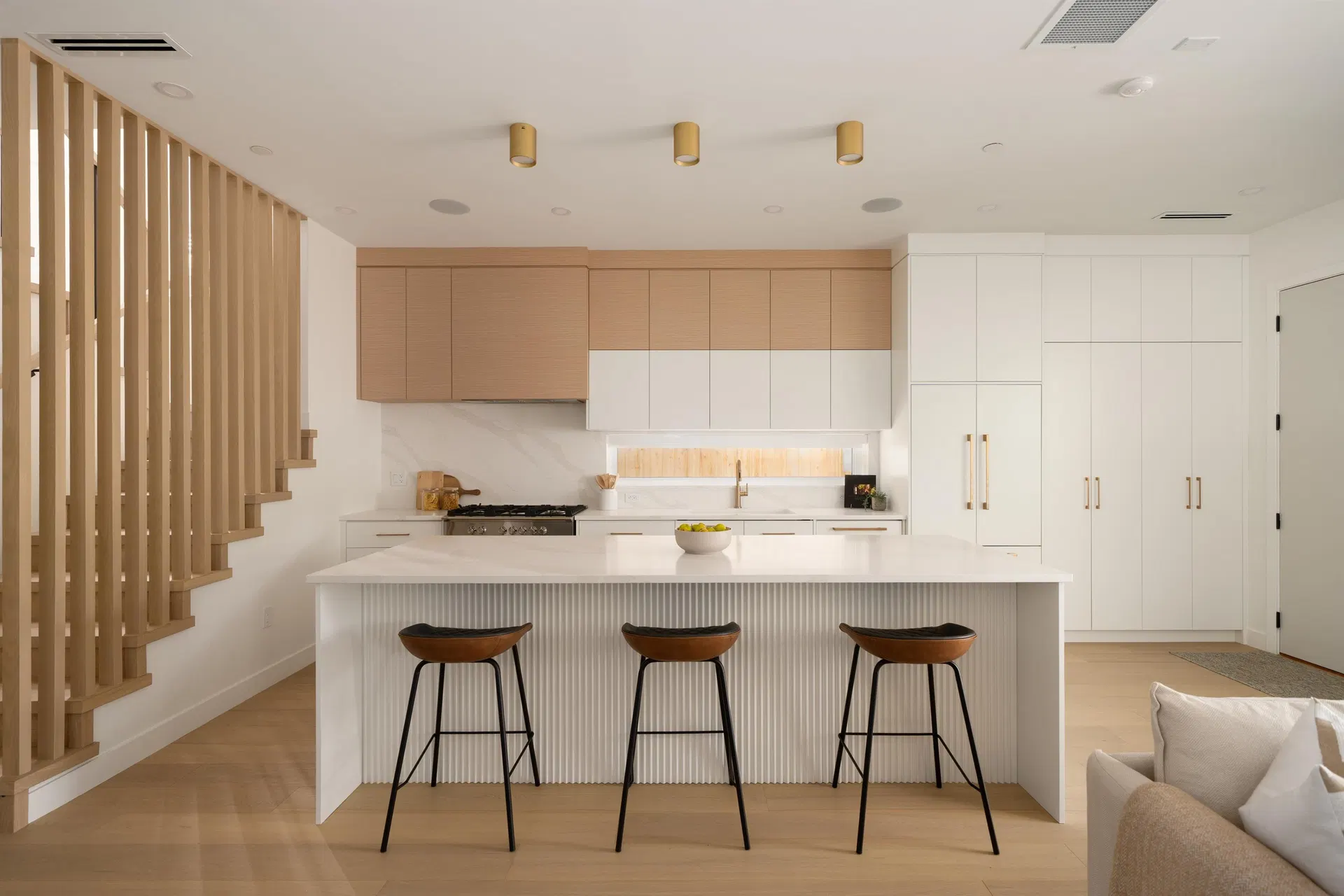 #1 – 810 22nd Avenue