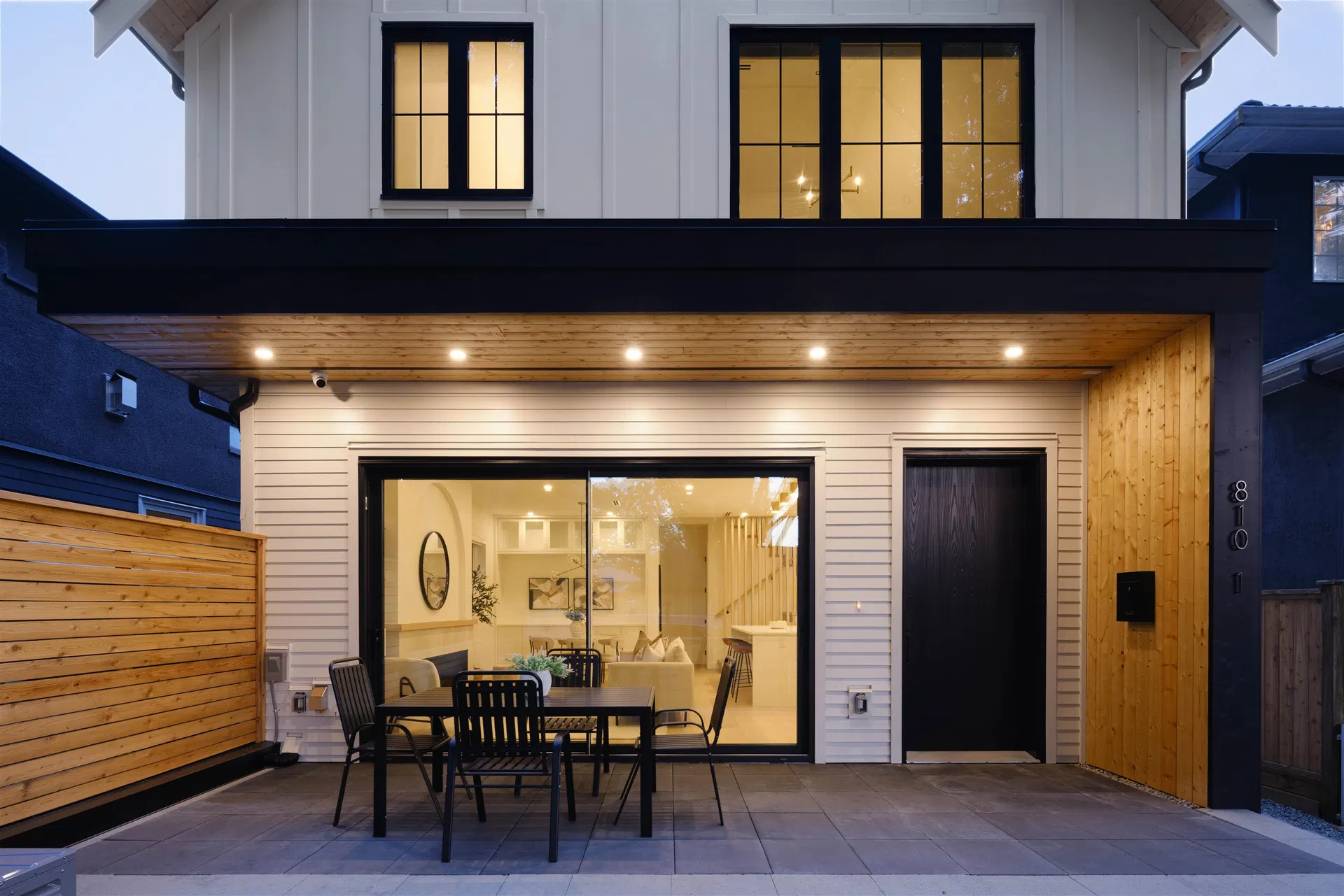 Photo 3 of 21 at #1 – 810 E 22nd Avenue