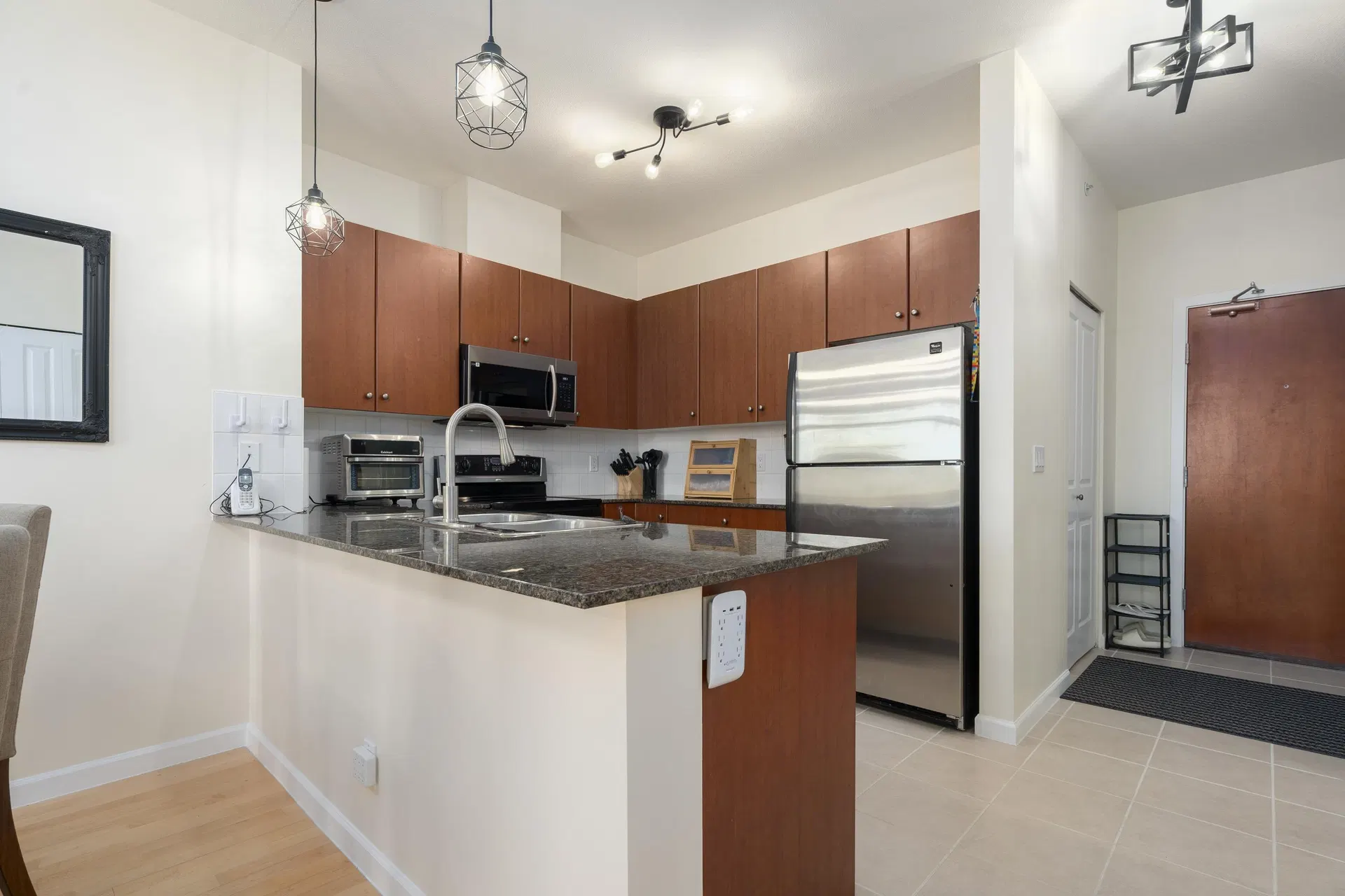 Photo 5 of 37 at #418 – 10180 153 Street