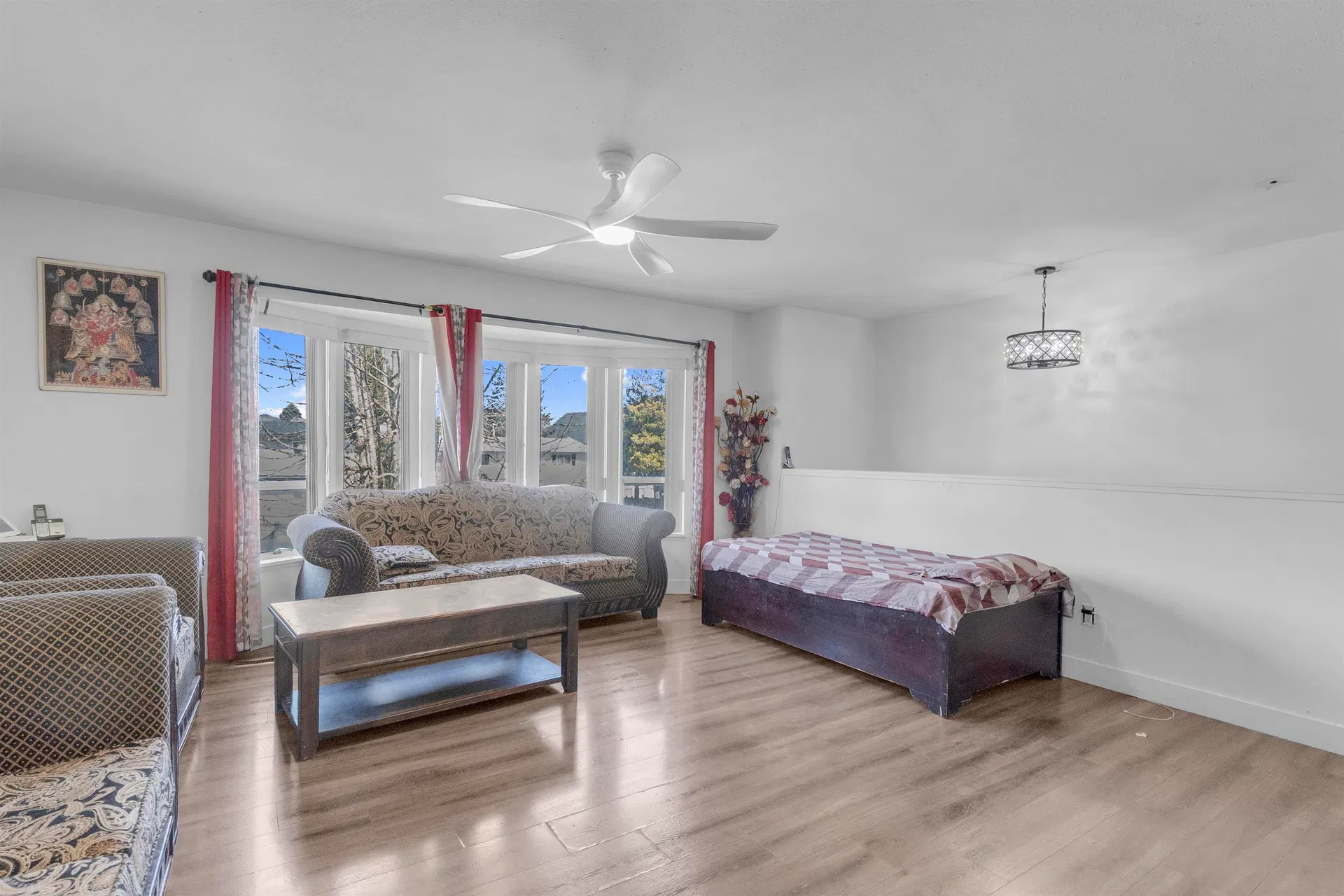 Photo 5 of 18 at 13430 64 Avenue