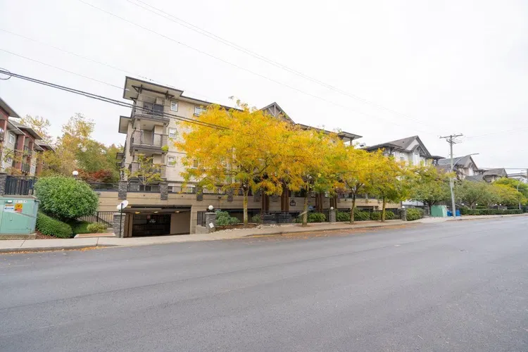 Photo 2 of 33 at #411 – 5488 198 Street