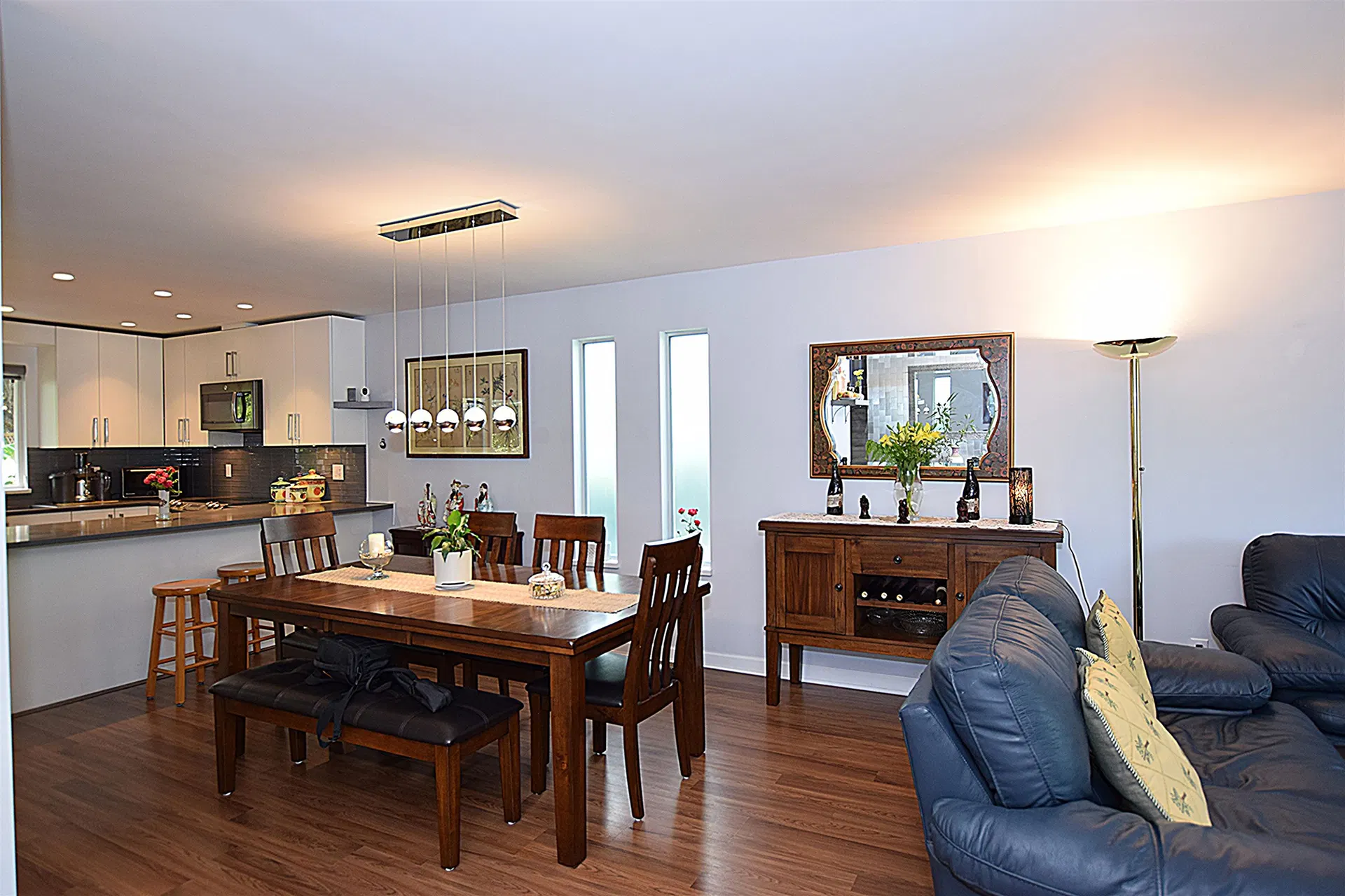Photo 3 of 24 at 2904 Tatla Place