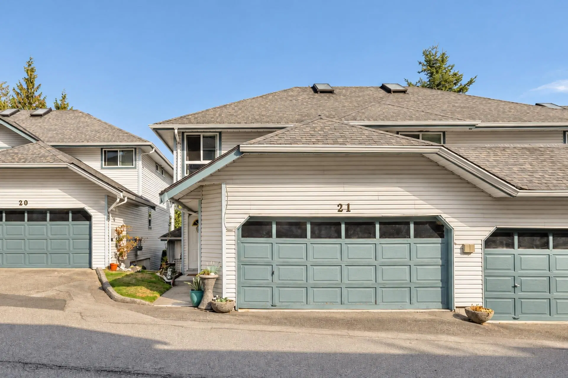 Photo 2 of 38 at #21 – 1355 Citadel Drive