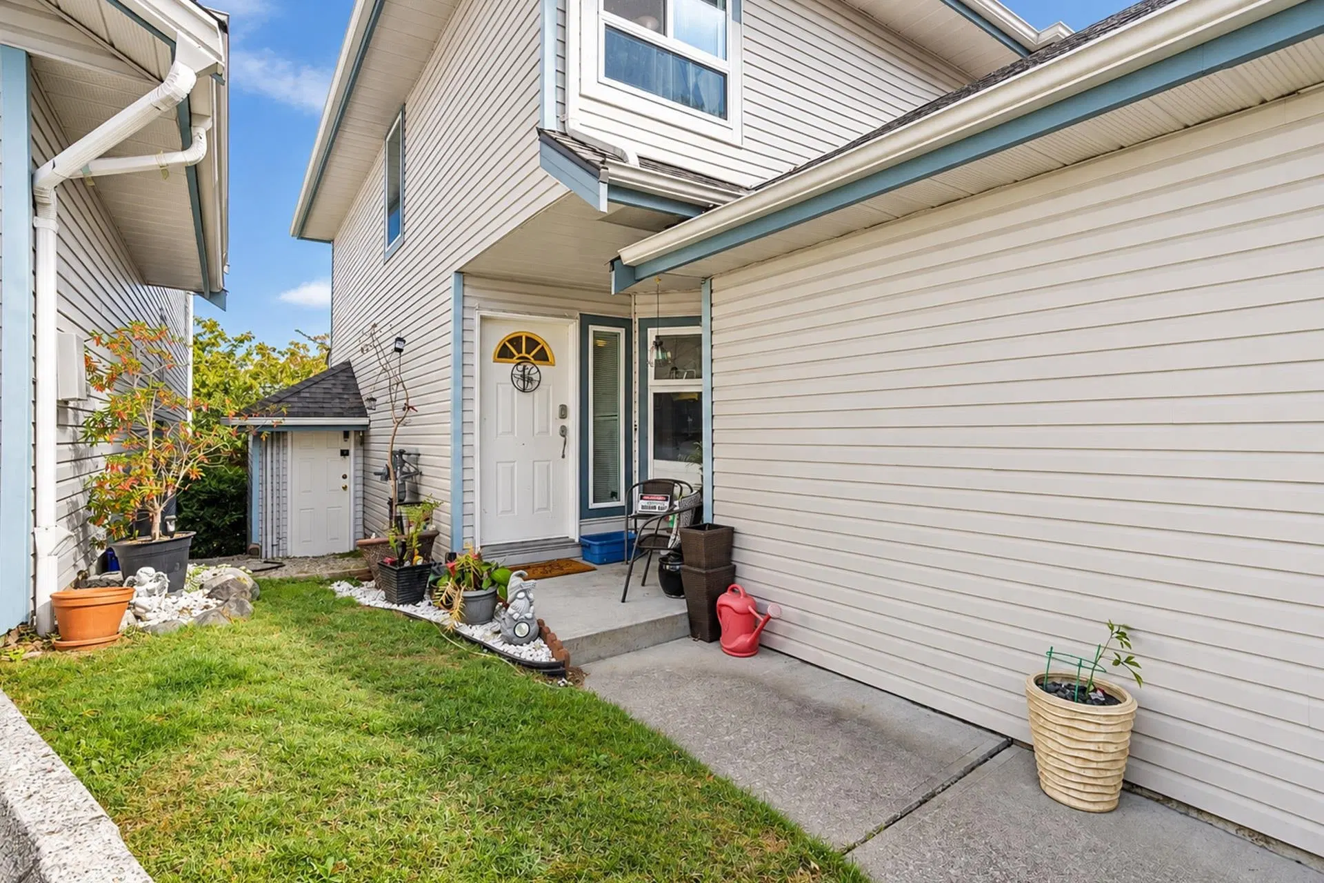 Photo 3 of 38 at #21 – 1355 Citadel Drive
