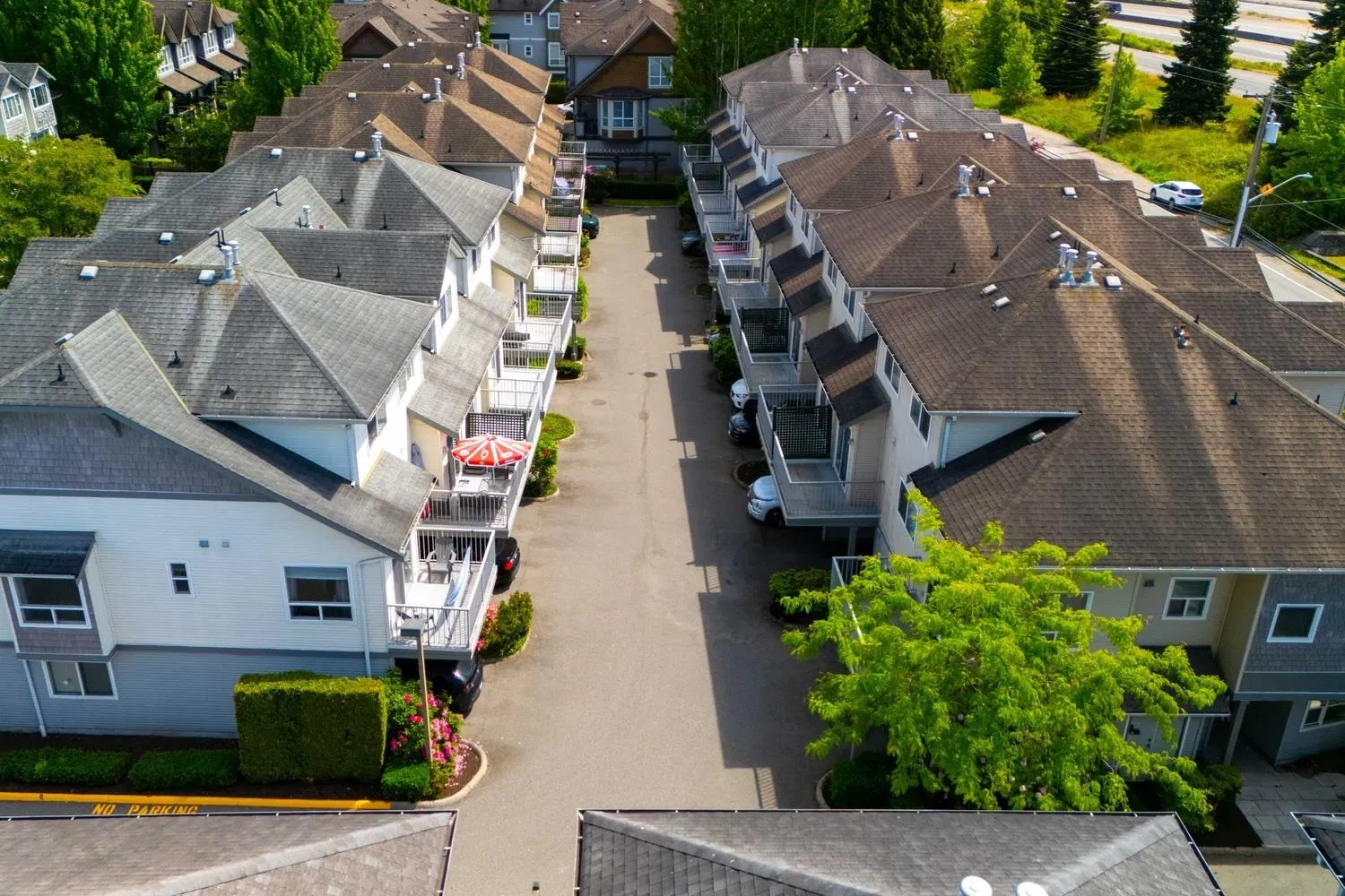 Photo 3 of 12 at #33 – 5900 Muir Drive