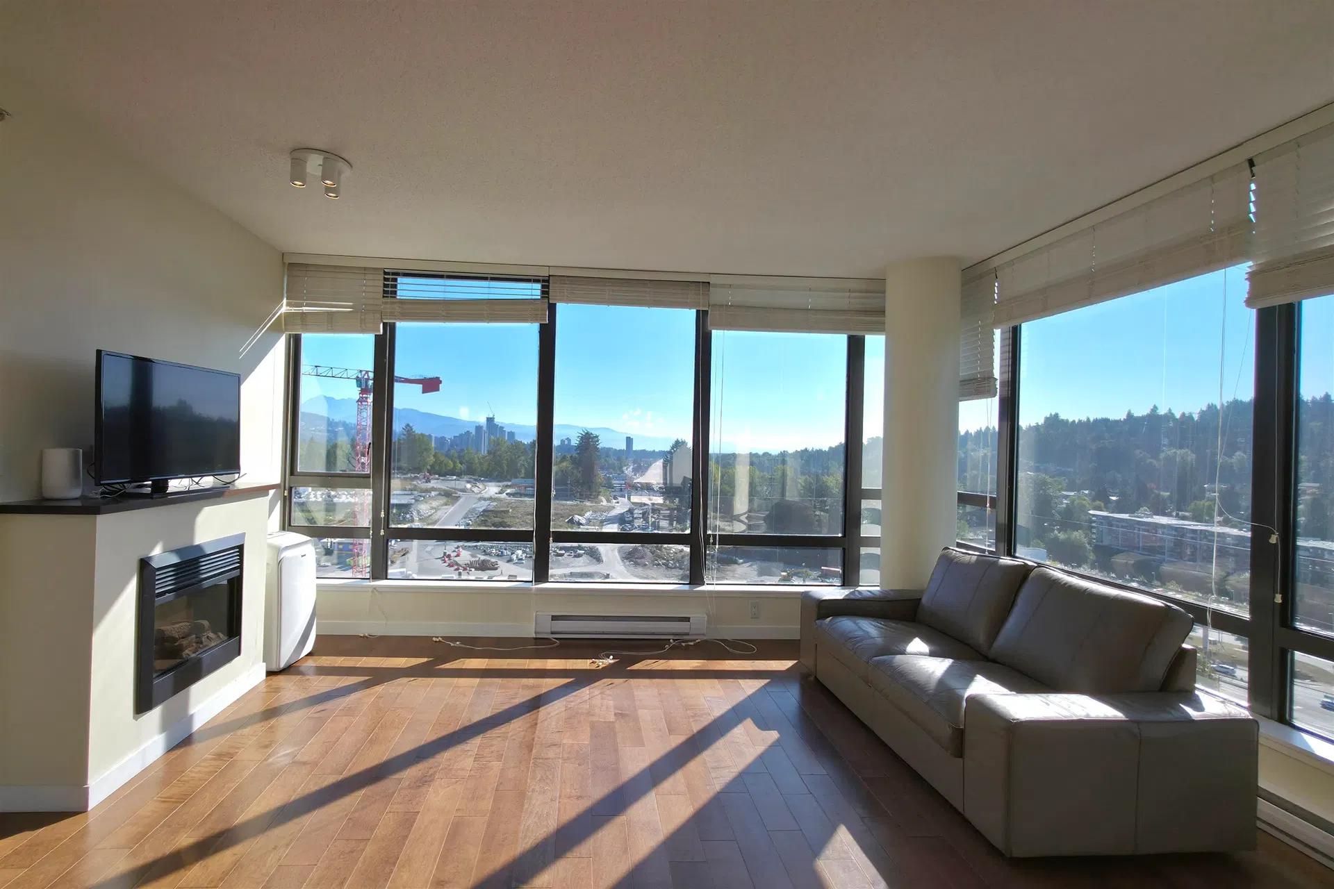 Photo 5 of 40 at #2102 – 400 Capilano Road