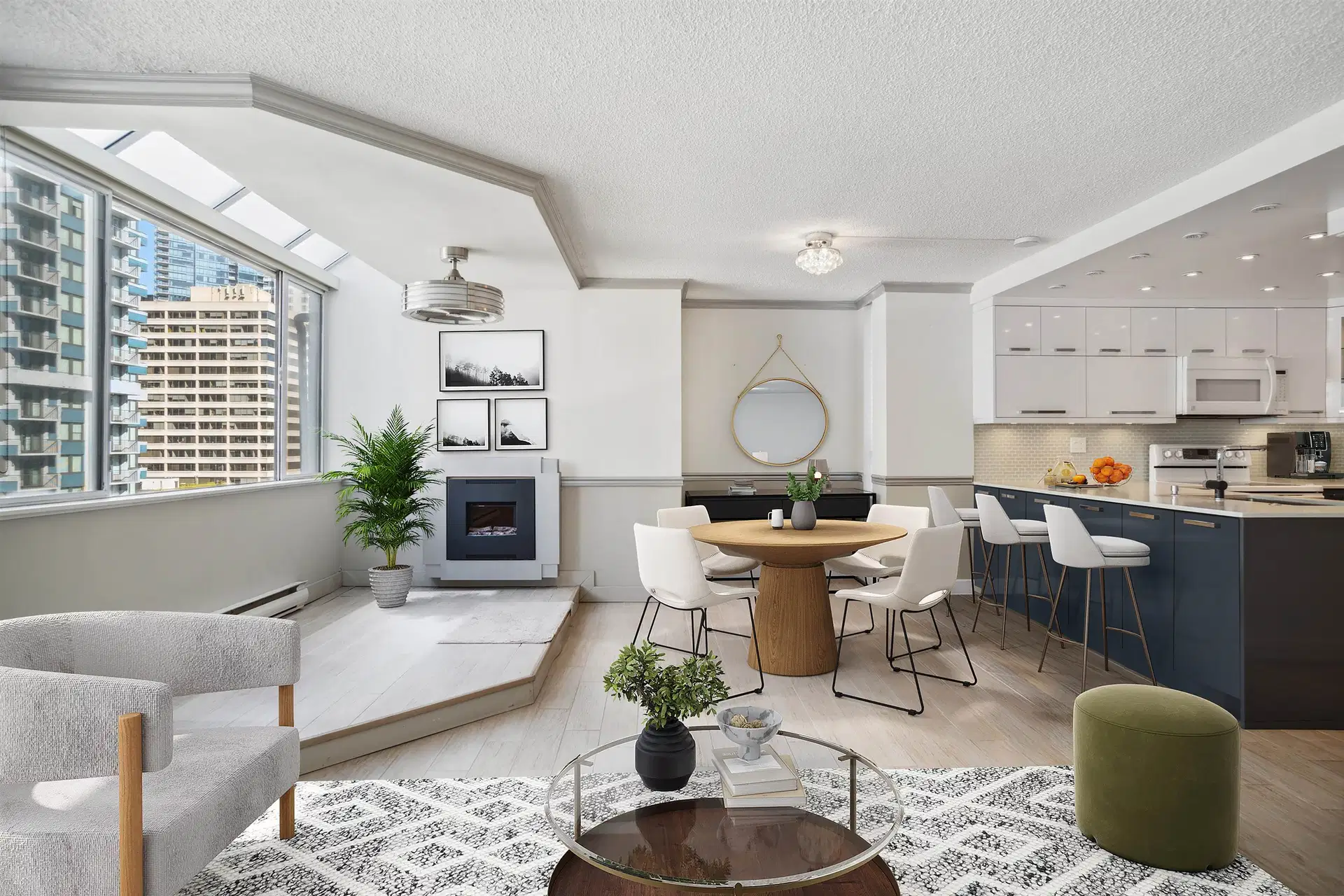 #702 – 1270 Robson Street