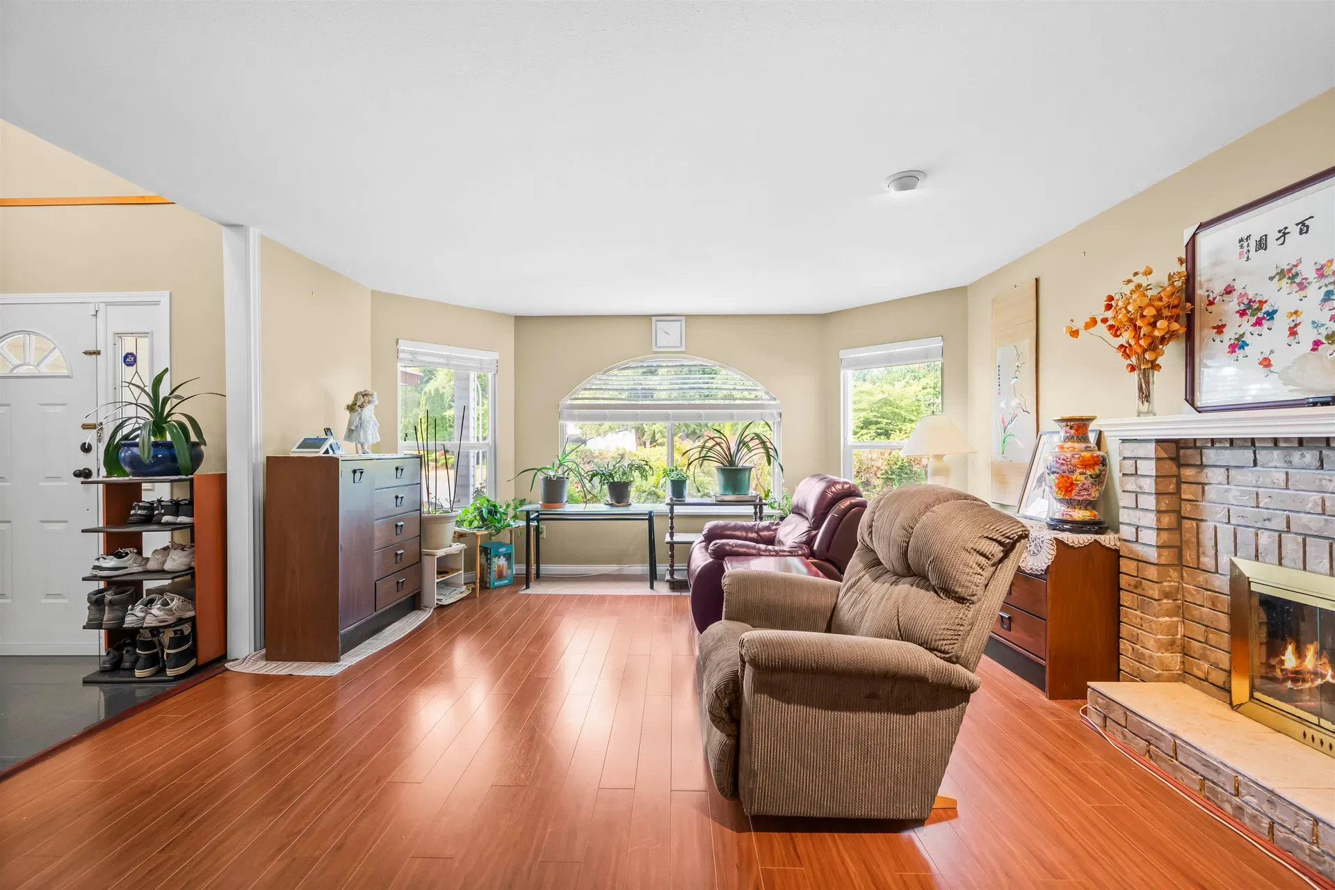 Photo 3 of 40 at 6012 124 Street