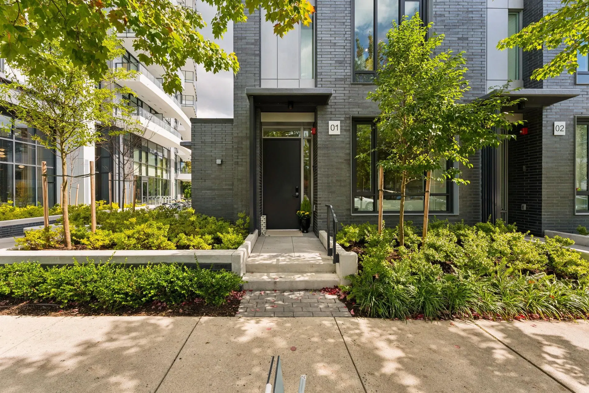 Photo 2 of 40 at #1 – 6138 Birney Avenue