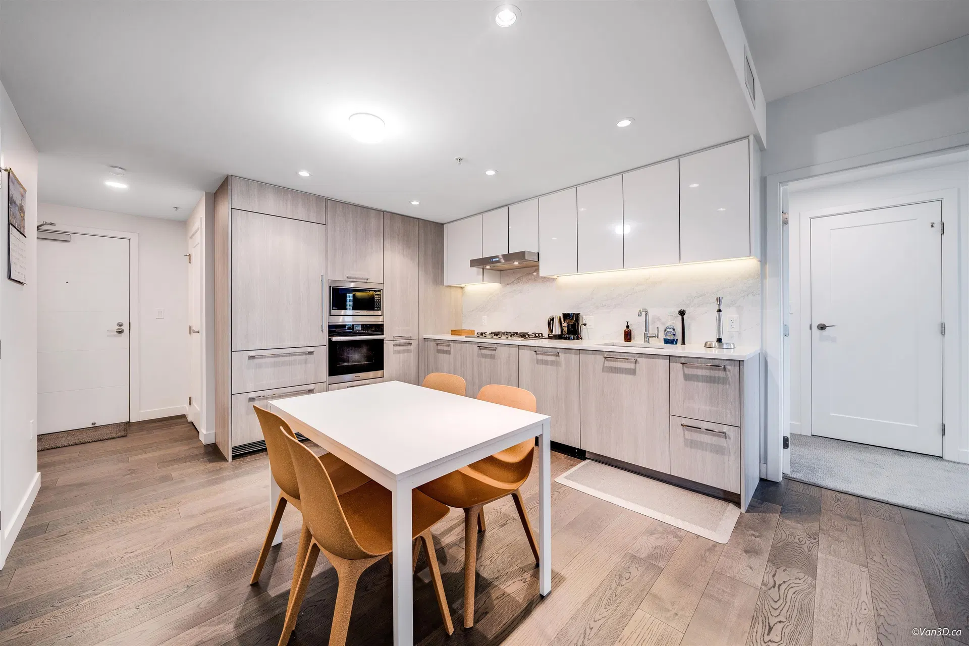 Photo 5 of 32 at #912 – 8160 Mcmyn Way