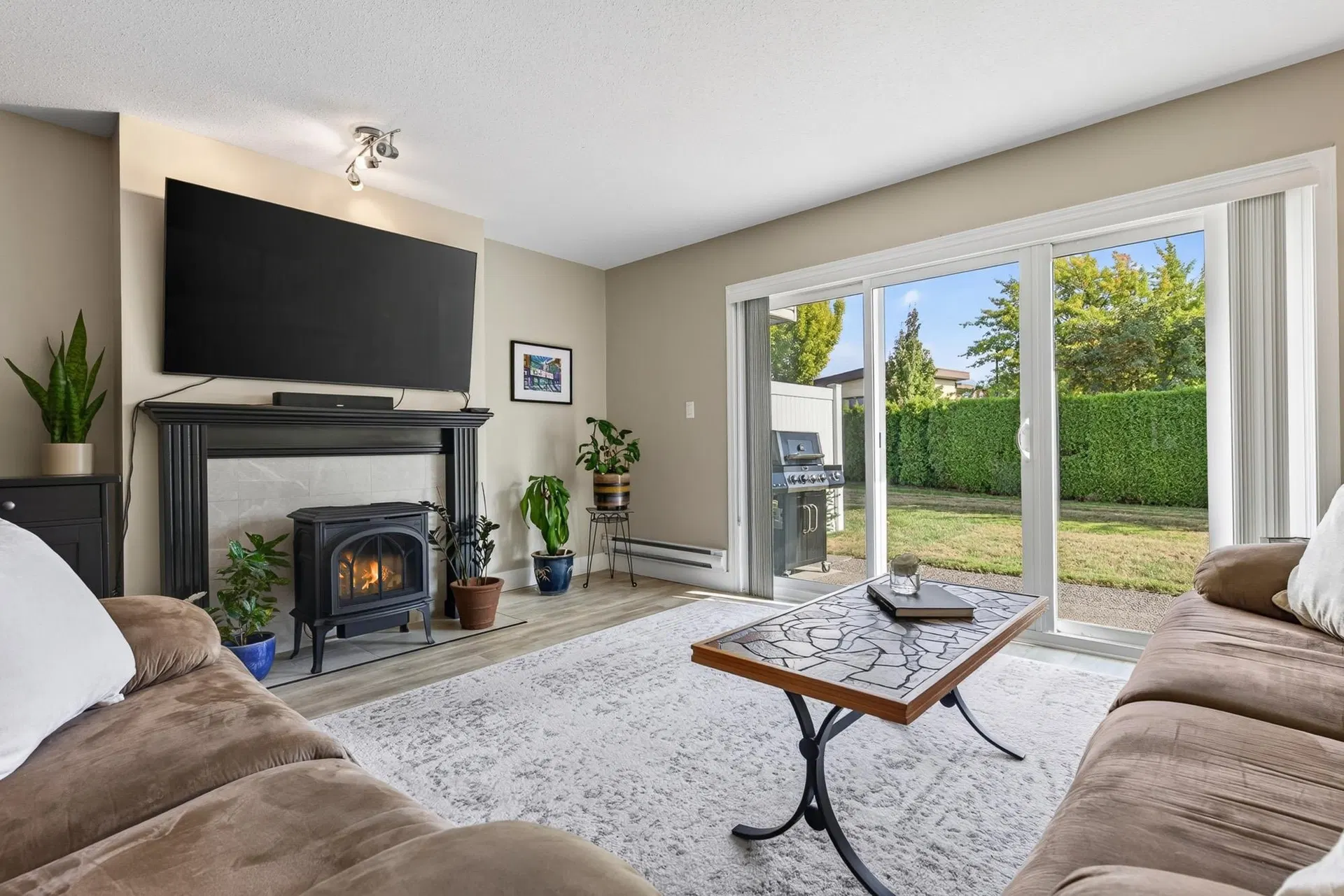Photo 3 of 31 at #3 – 46350 Cessna Drive