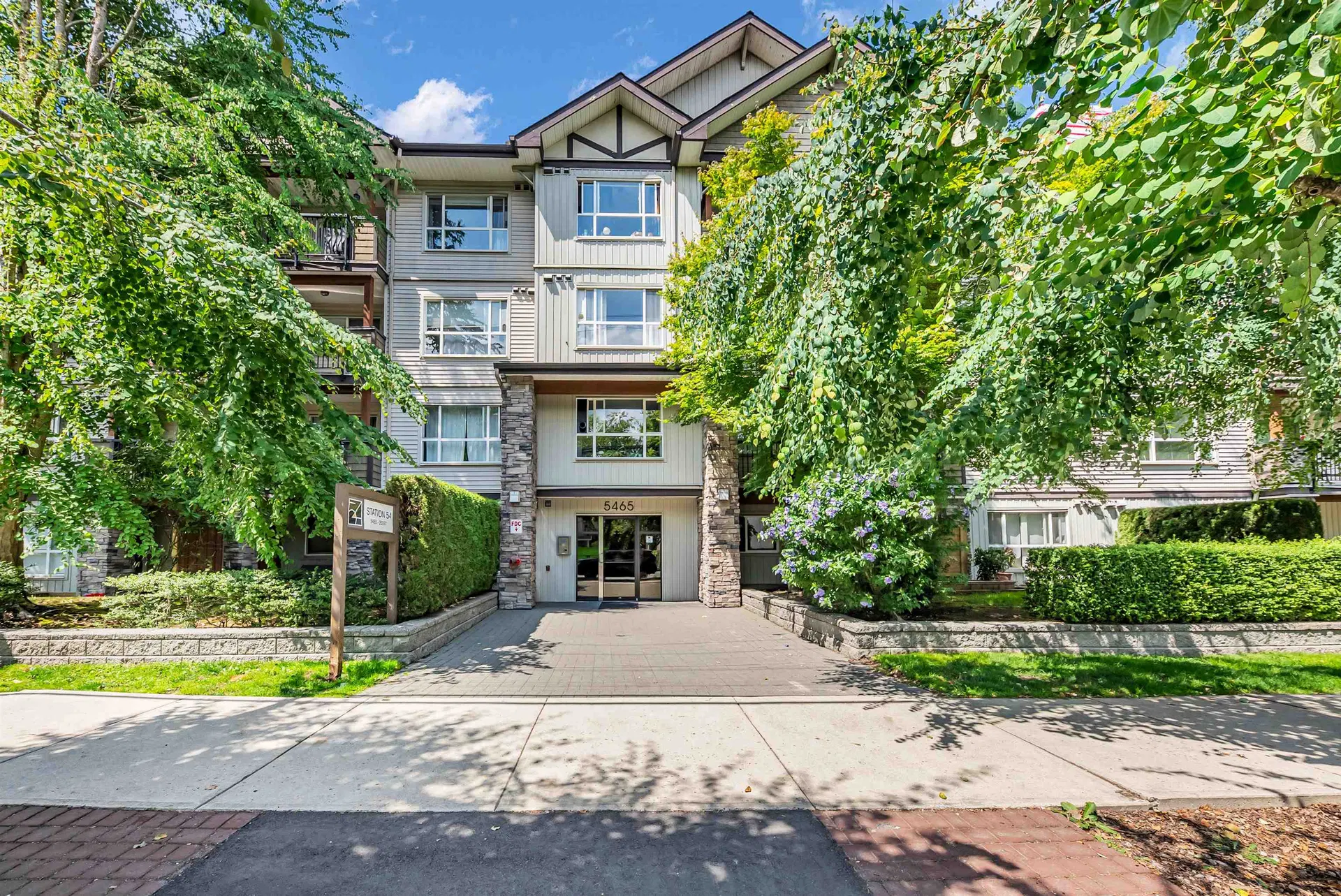 #209 – 5465 203 Street