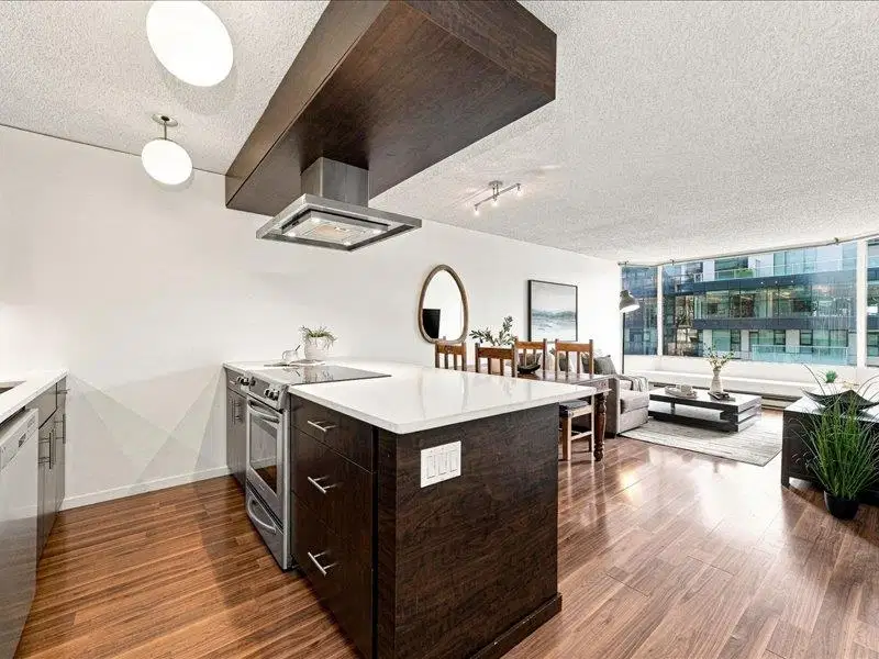 #608 – 1330 Hornby Street