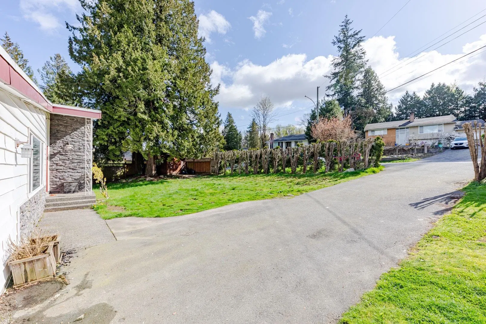 Photo 5 of 40 at 11411 Loughren Drive