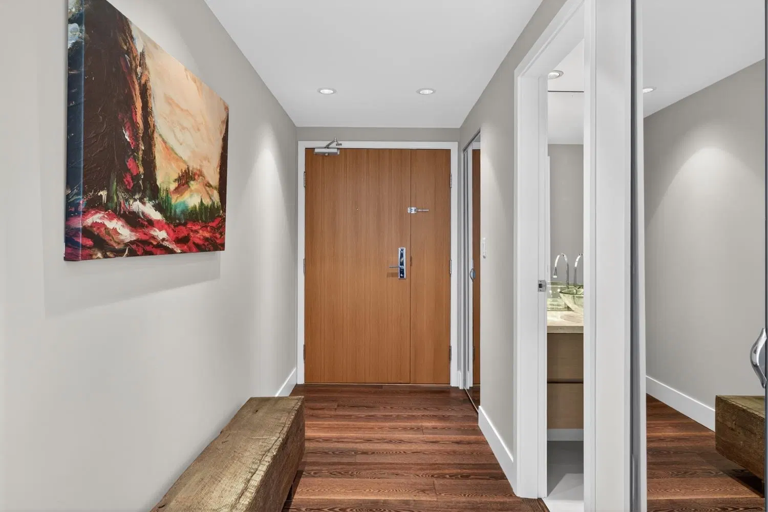 Photo 2 of 37 at #2503 – 8 Smithe Mews