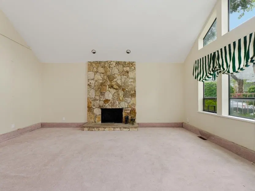 Photo 2 of 25 at 9144 Evancio Crescent