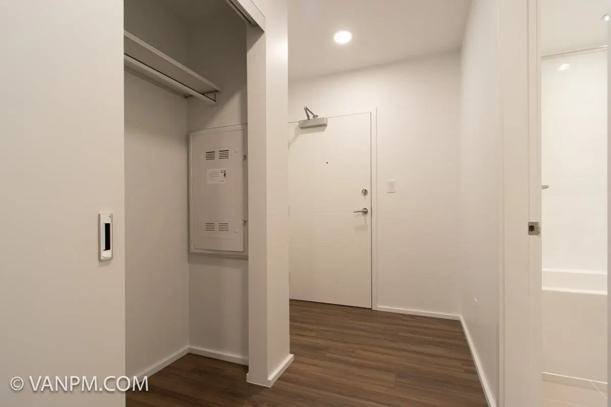 Photo 3 of 23 at #3506 – 4650 Brentwood Boulevard