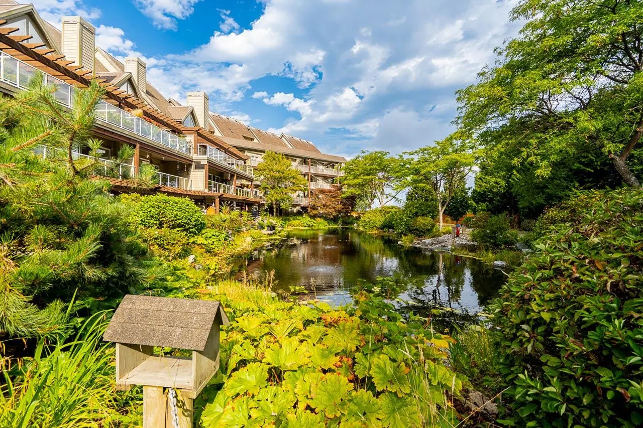 #218 – 1120 Tsatsu Shores Drive