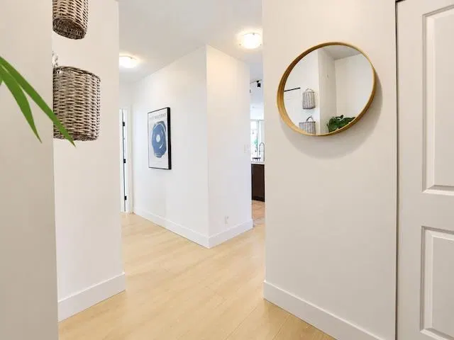 Photo 3 of 40 at #1708 – 898 Carnarvon Street