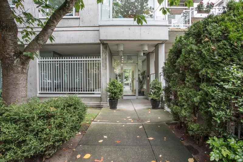 Photo 1 of 31 at #201 – 1150 Bute Street