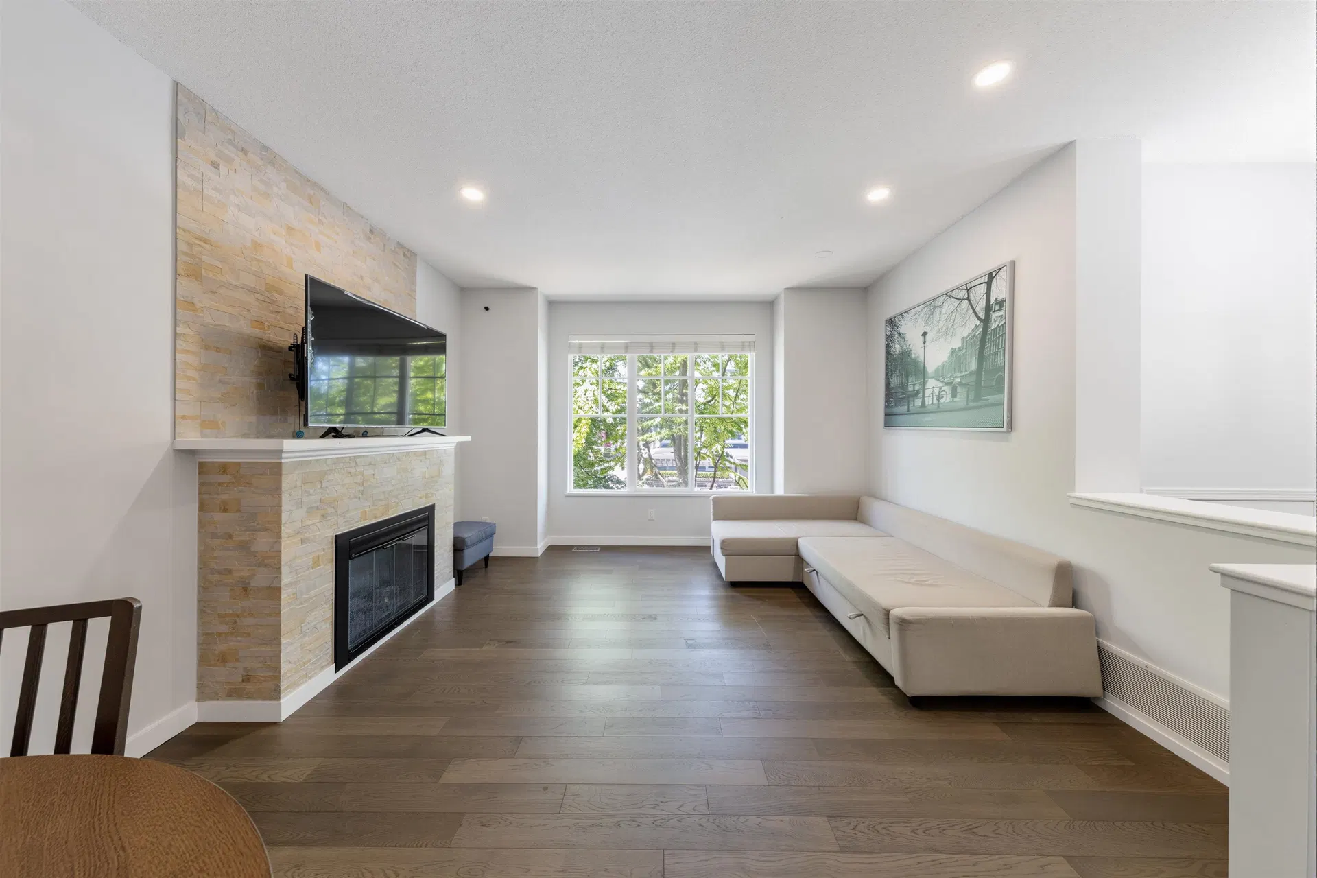 Photo 4 of 30 at #44 – 7233 Heather Street