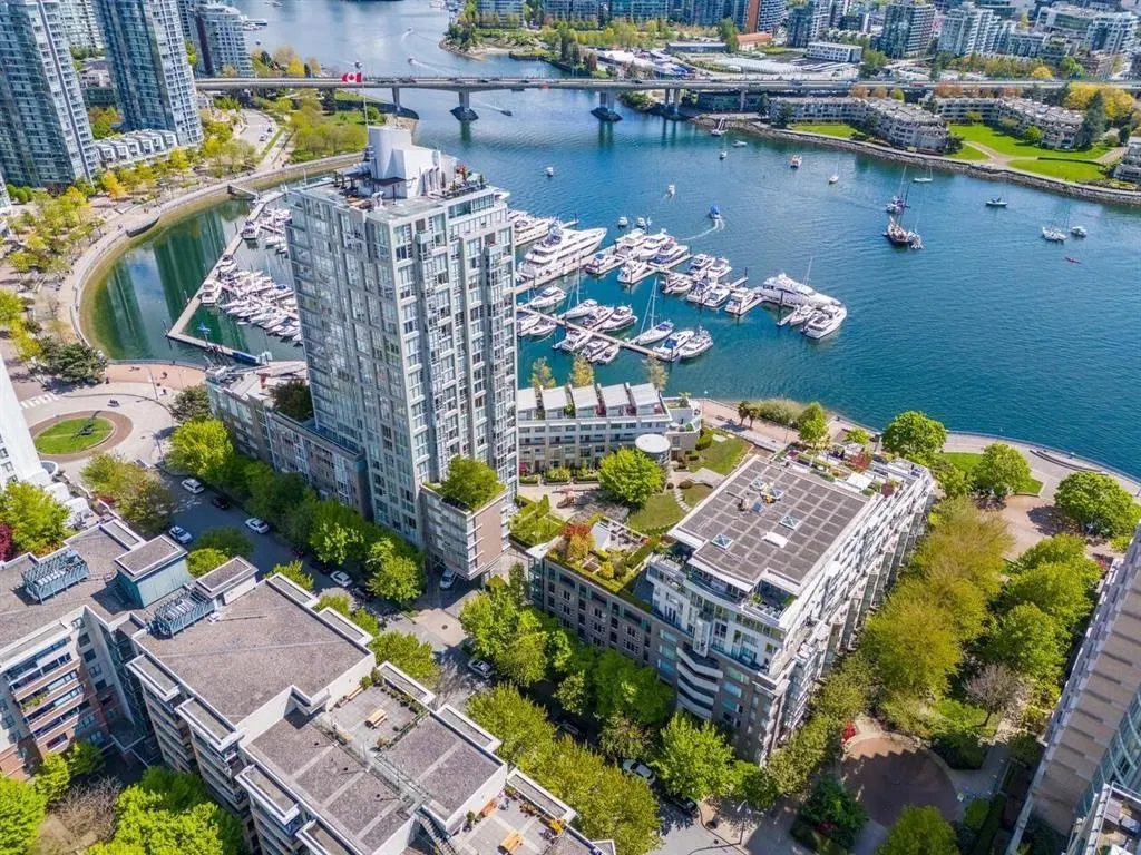 #608 – 1228 Marinaside Crescent Street