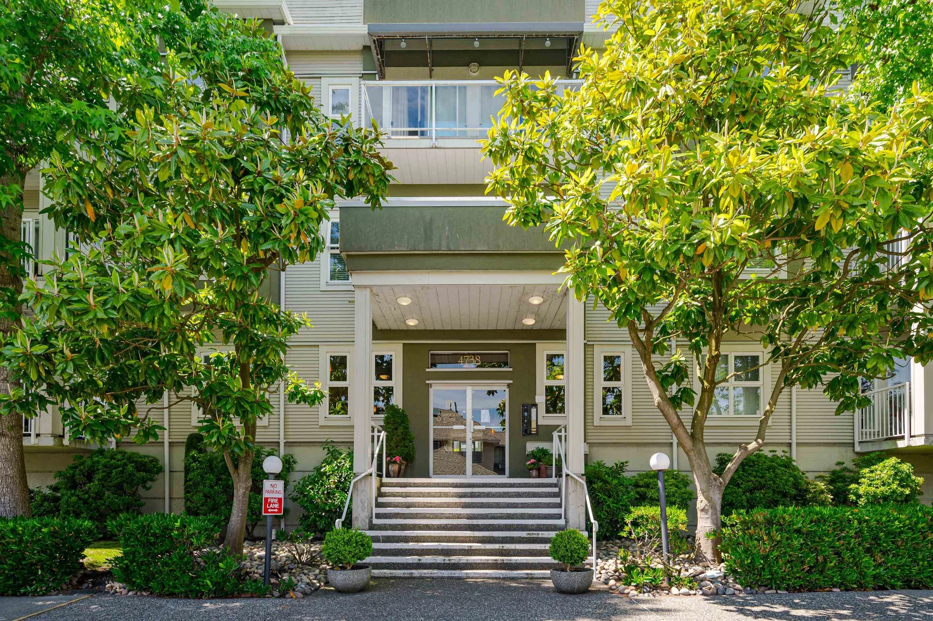 #311 – 4738 53 Street