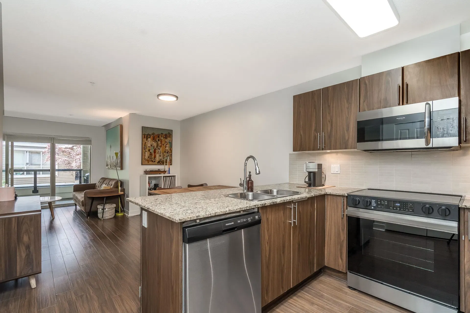 Photo 5 of 39 at A218 – 8929 202 Street