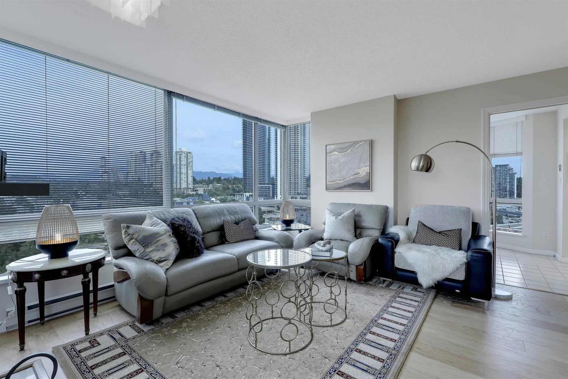 Photo 3 of 40 at #1906 – 9603 Manchester Drive