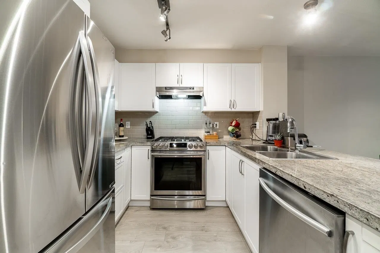 Photo 4 of 22 at #211 – 4728 Dawson Street
