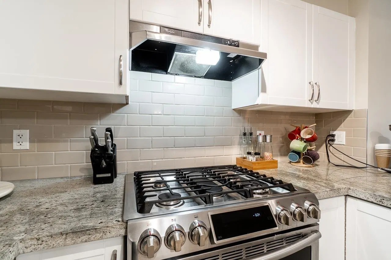 Photo 5 of 22 at #211 – 4728 Dawson Street