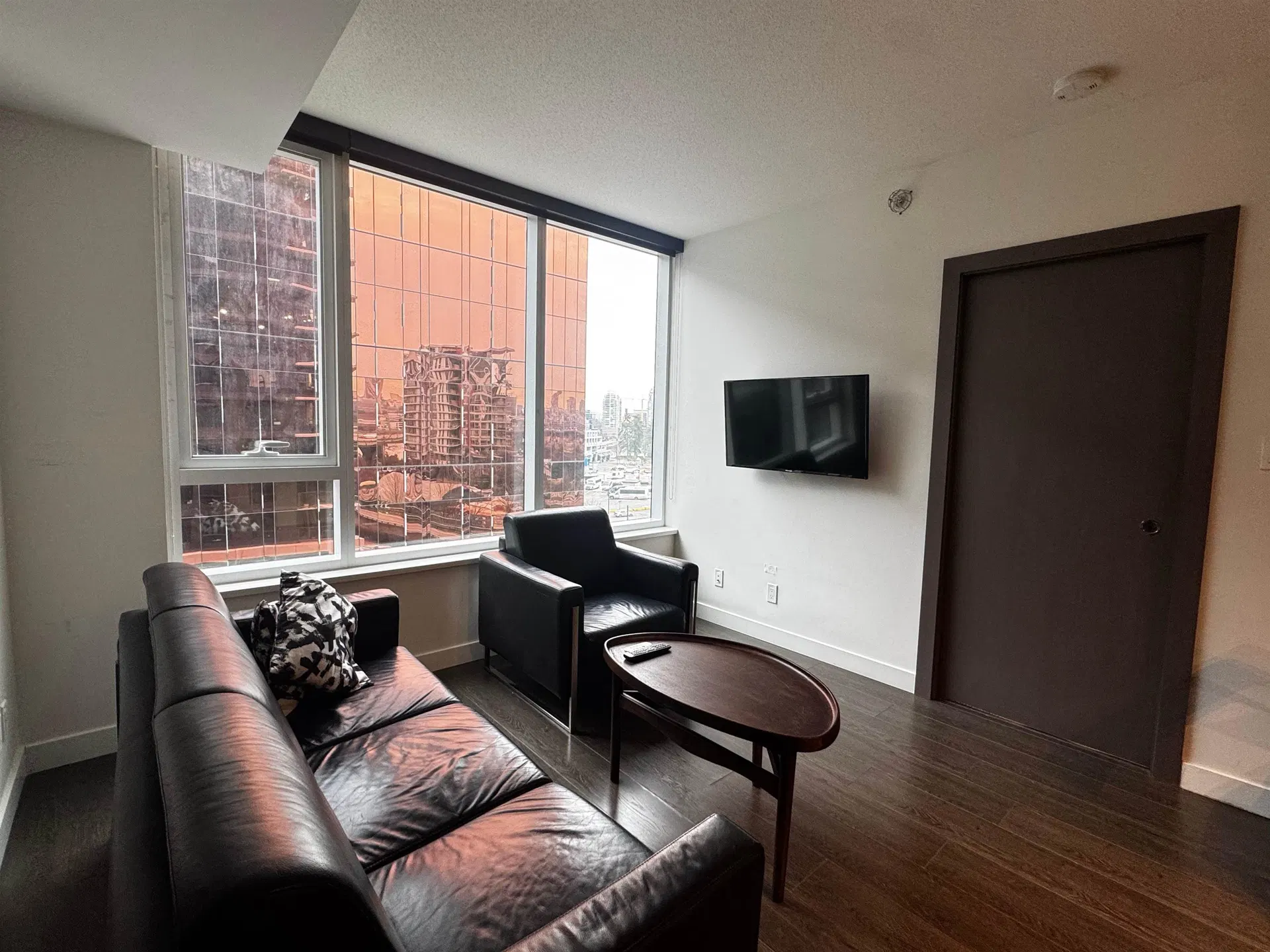 Photo 4 of 14 at #755 – 38 Smithe Street