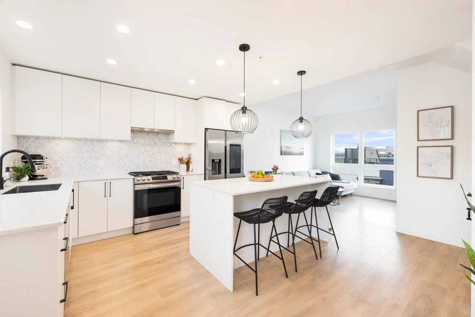 #444 – 545 2nd Street
