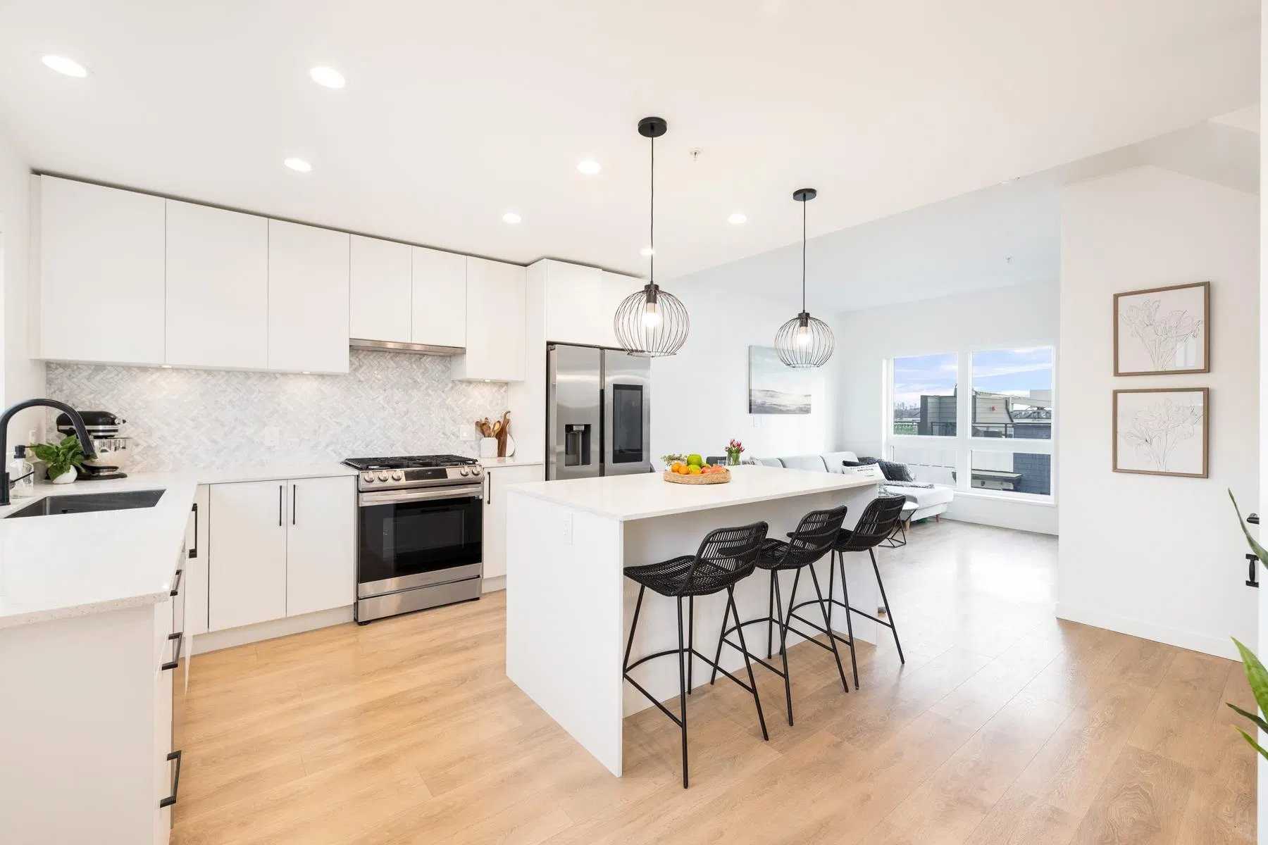 #444 – 545 2nd Street