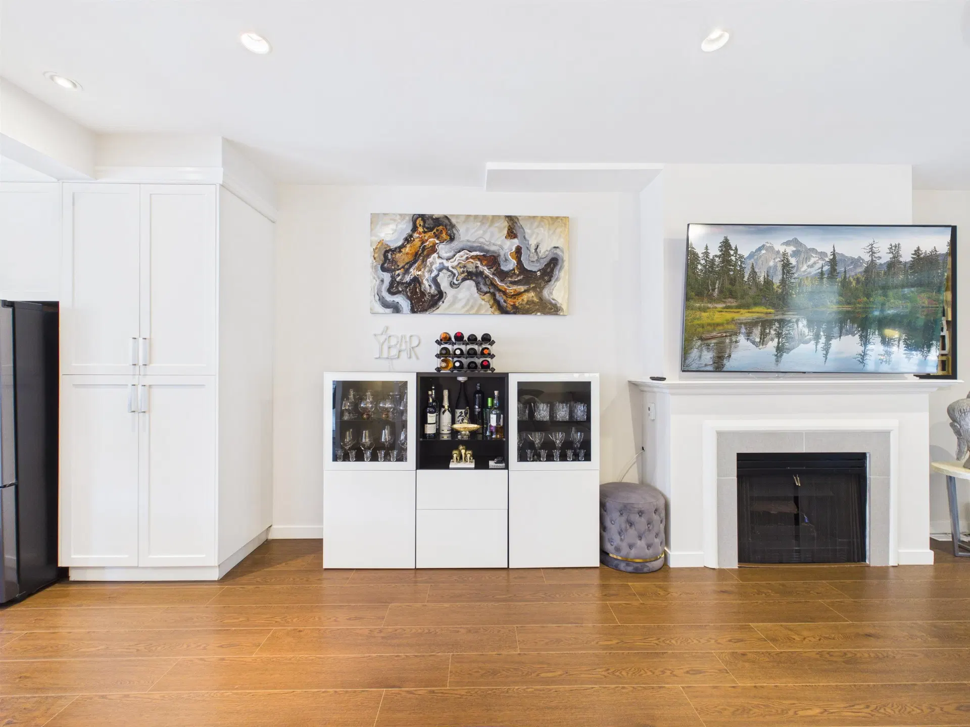 Photo 4 of 31 at #8 – 6700 Rumble Street