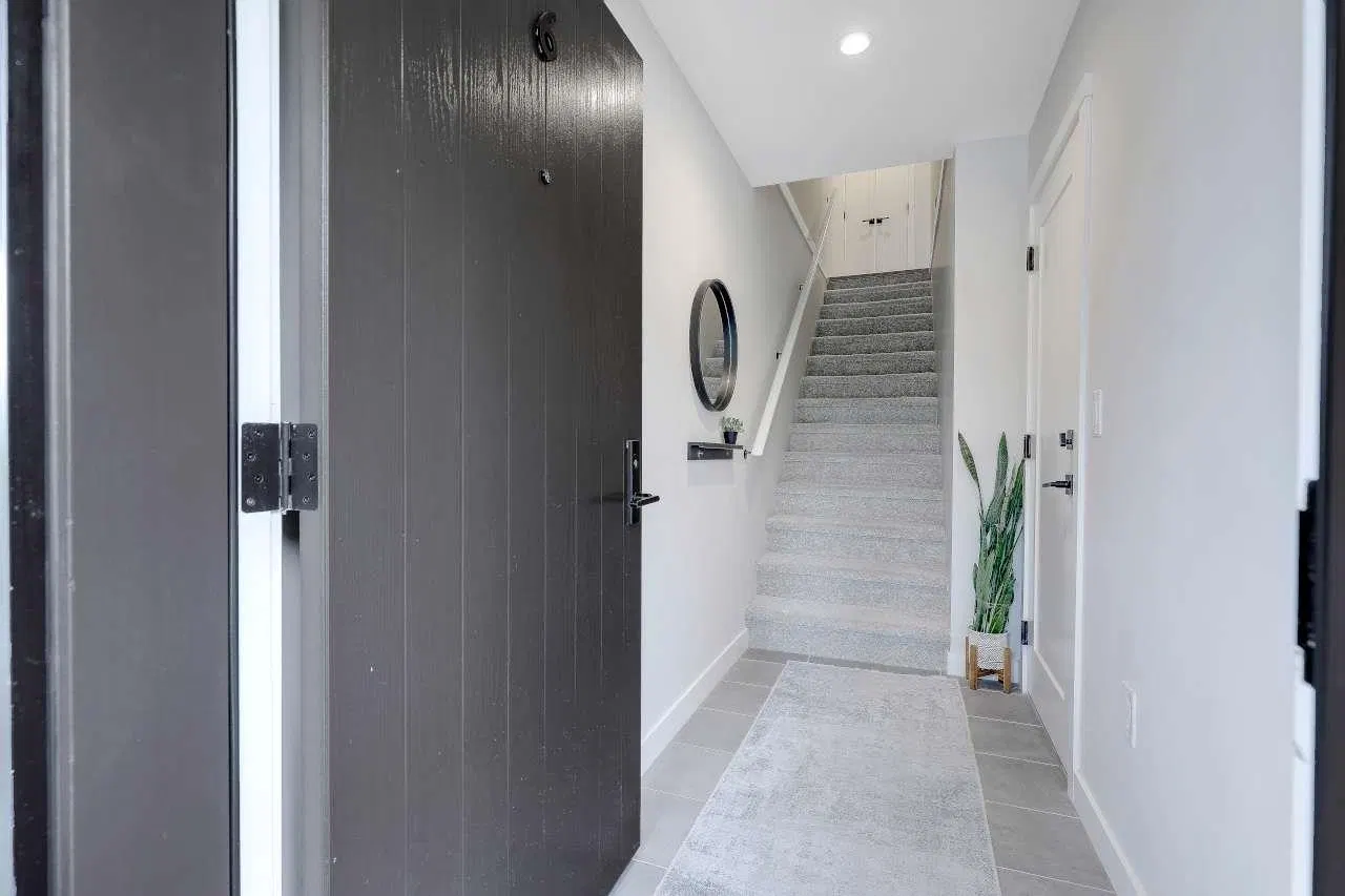 Photo 2 of 37 at #6 – 50 Seaview Drive