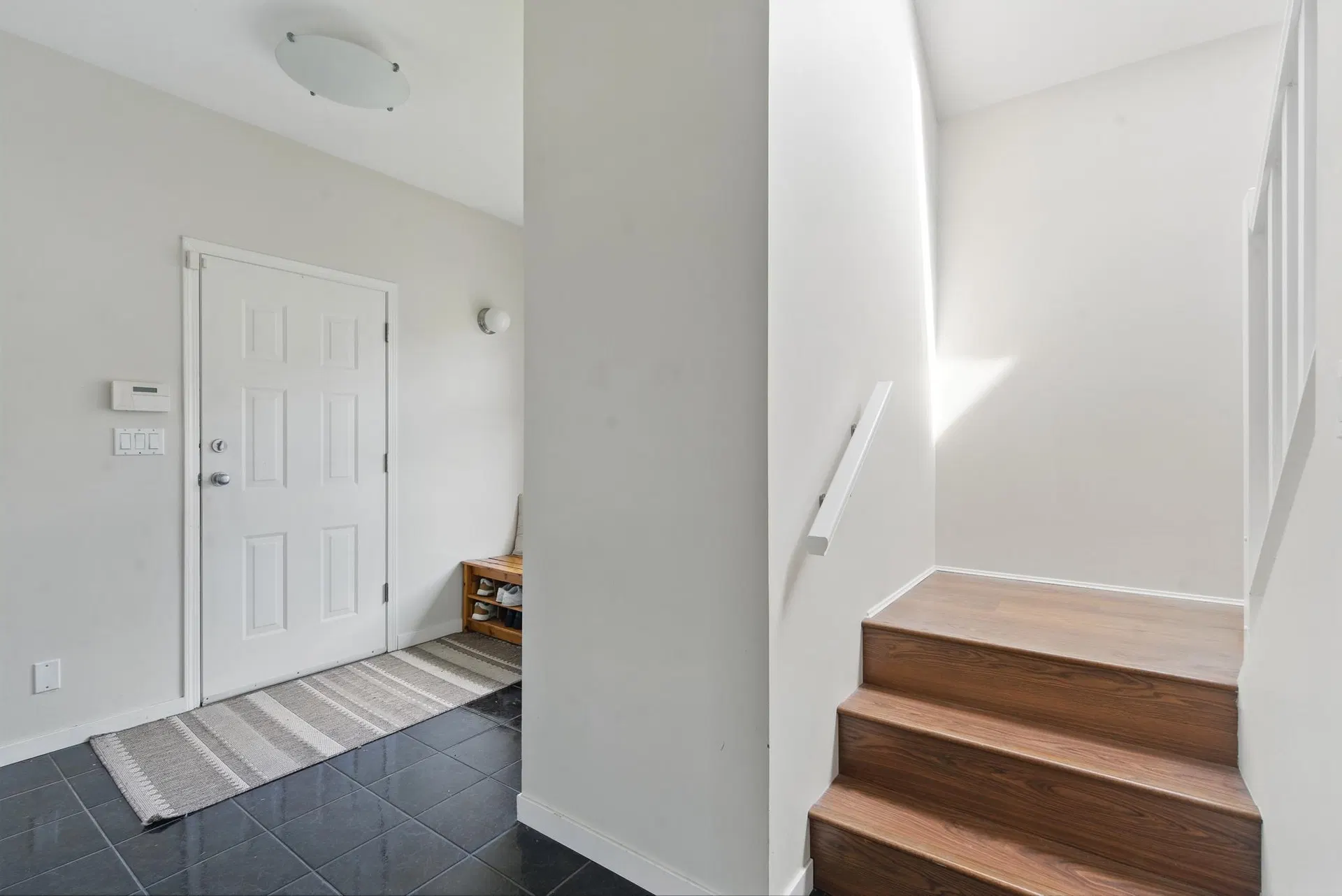 Photo 3 of 22 at 2968 W 20th Avenue