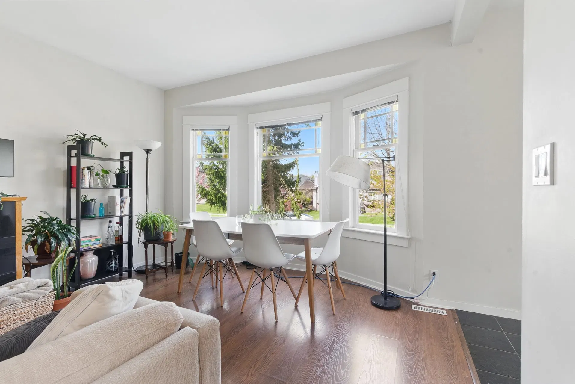 Photo 5 of 22 at 2968 W 20th Avenue