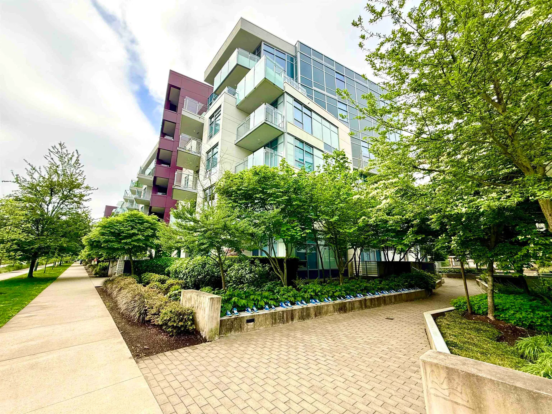 Photo 1 of 15 at #305 – 5033 Cambie Street