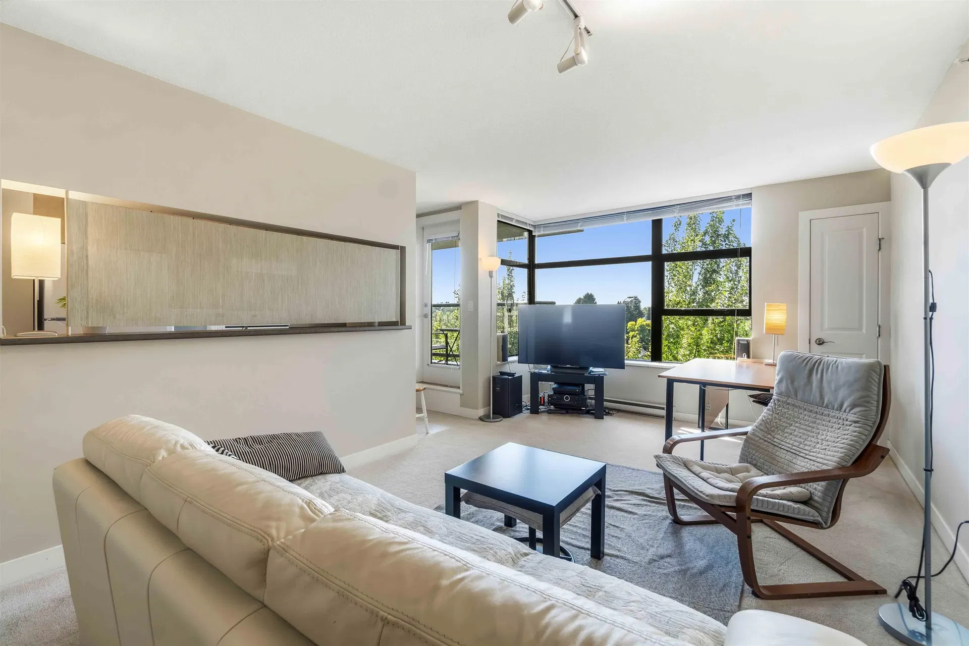 Photo 4 of 30 at #805 – 5380 Oben Street