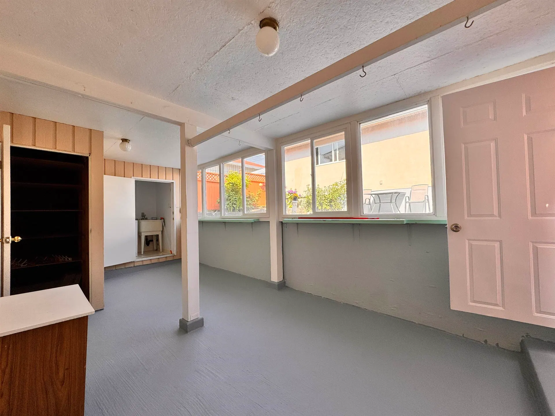 Photo 2 of 11 at Lower – 120 Springer Avenue